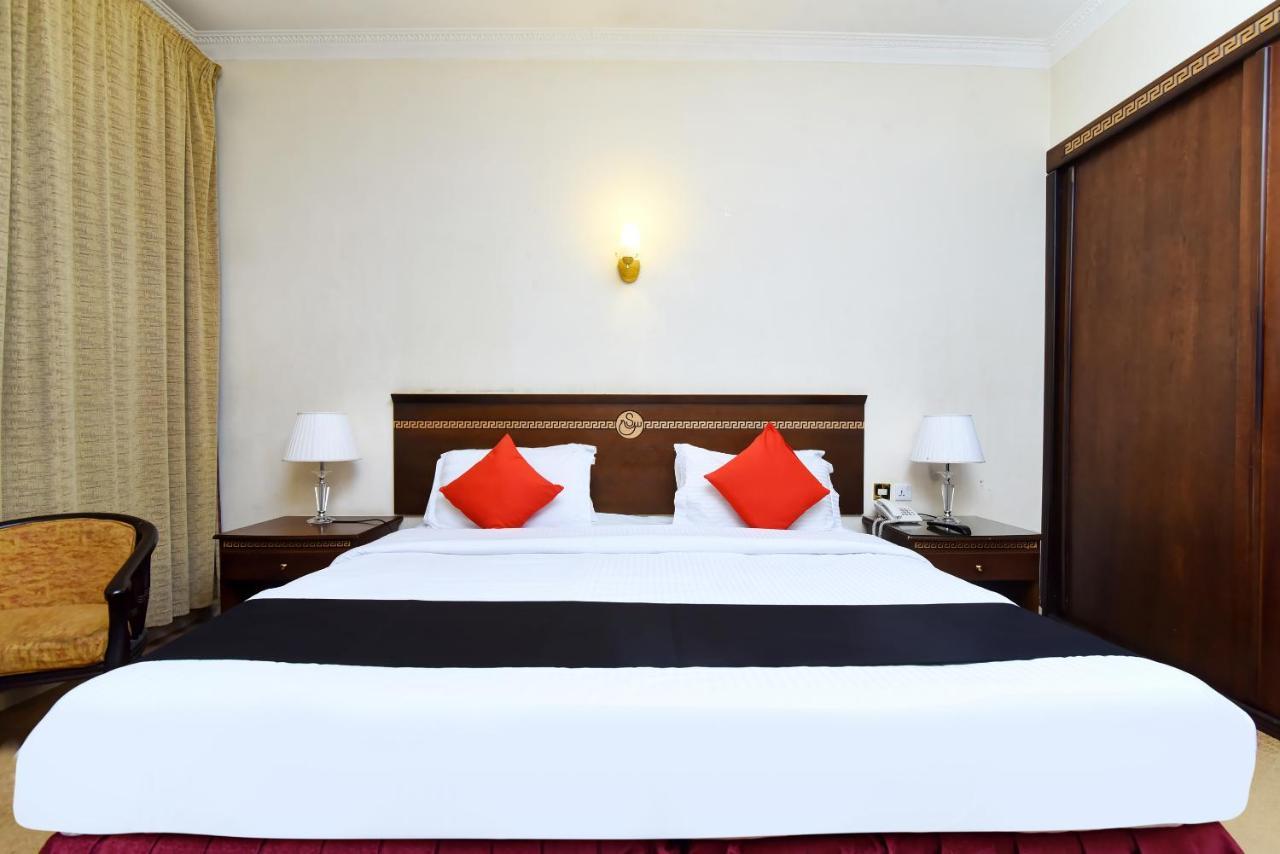 Hotel Capital O 419 Al Safeer